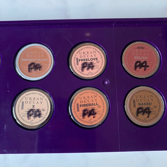 Urban Decay 10 Eyeshadow Pink / Mauve Custom Artistry Palette - Picture 9 of 11